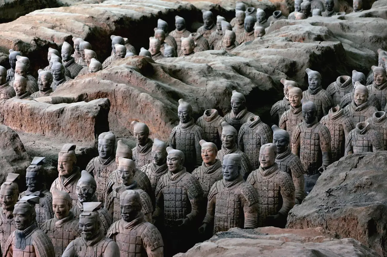 Arqueólogos estão com medo de olhar dentro da tumba do primeiro imperador da China