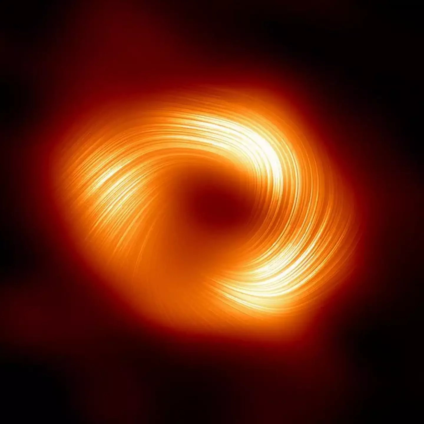 A primeira imagem polarizada do buraco negro no centro da nossa galáxia foi divulgada