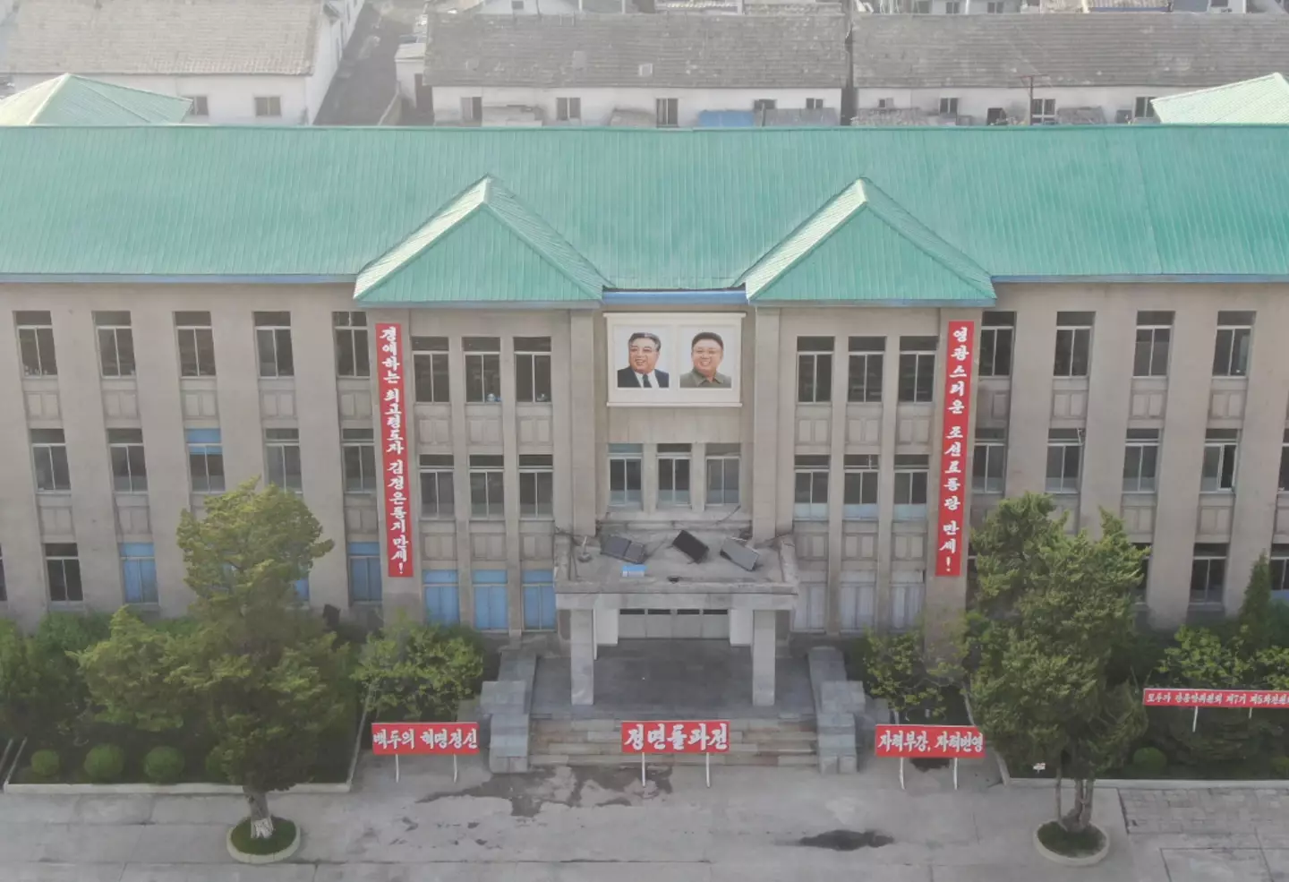 Homem voa com drone da China para a Coreia do Norte para capturar imagens incríveis, mas todos estão dizendo a mesma coisa