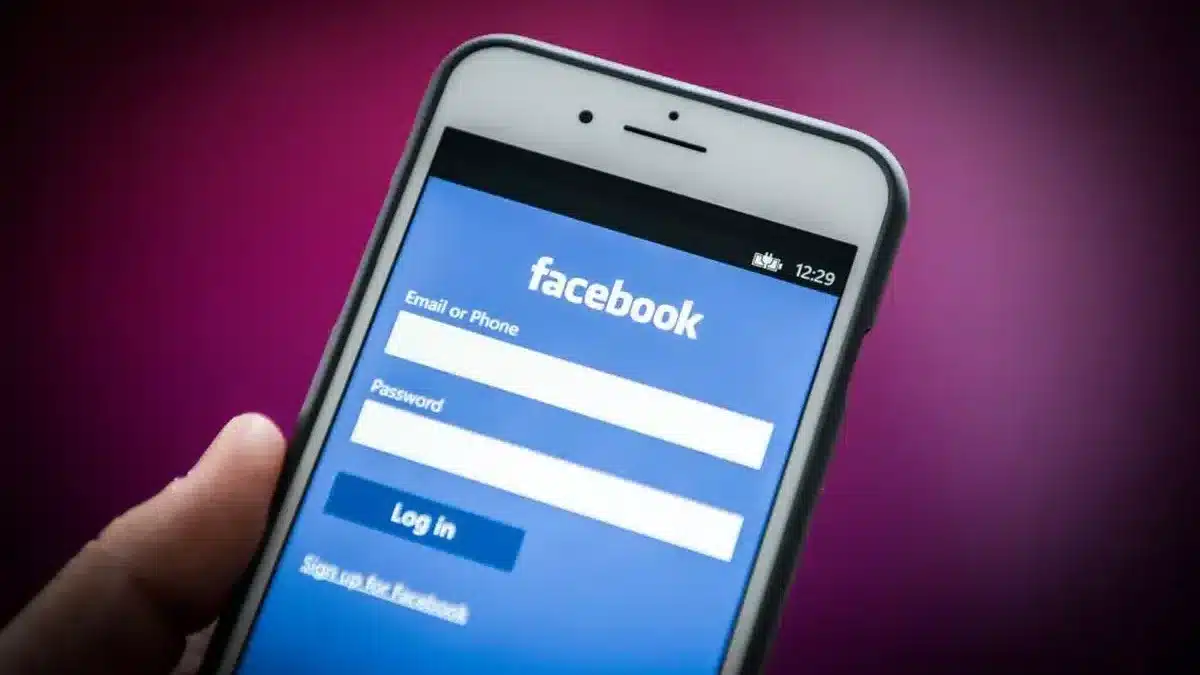 As pessoas estão descobrindo o que acontece com seu perfil do Facebook depois que você morre