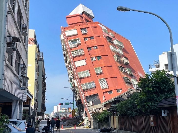 Imagens aterrorizantes em 1ª pessoa capturam os efeitos devastadores do terremoto em Taiwan