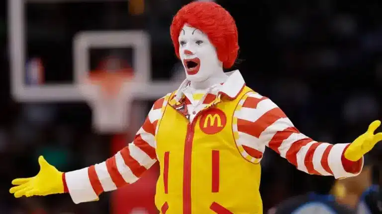 Por que Ronald McDonald sumiu?