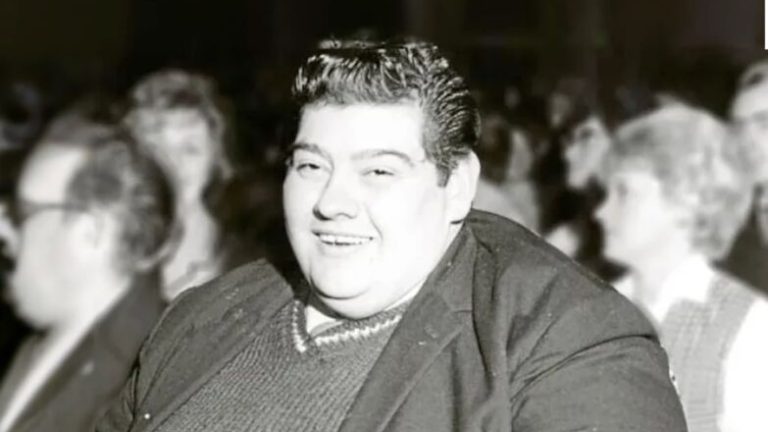Angus Barbieri