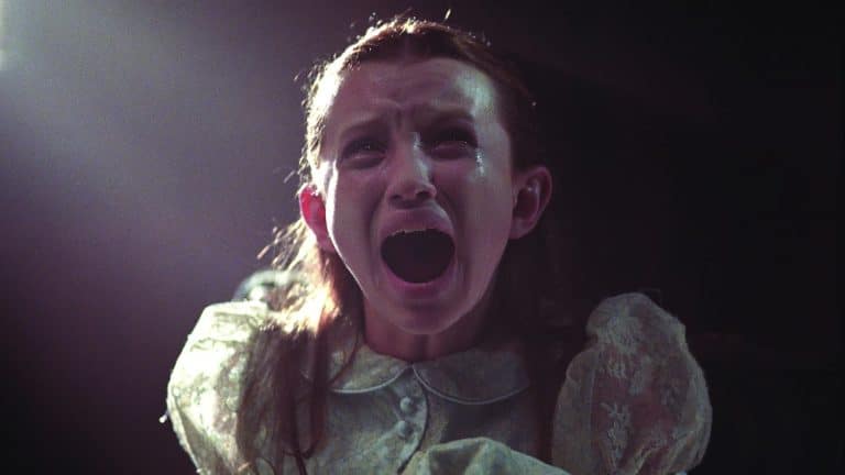Cena doentia eleita o início de filme de terror mais chocante da história