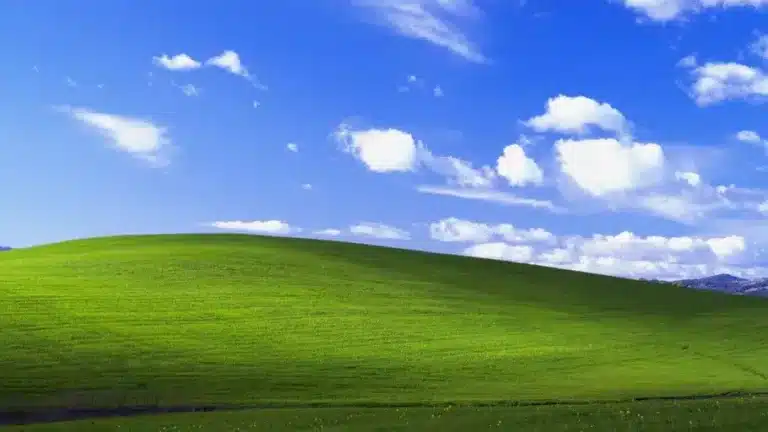 Como está a colina do papel de parede do Windows XP 27 anos depois?