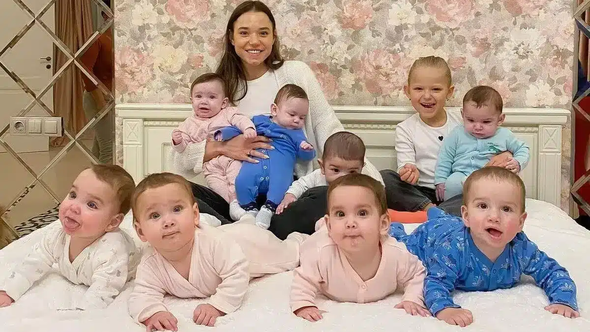 Mãe de 22 filhos busca família com mais de 100 crianças