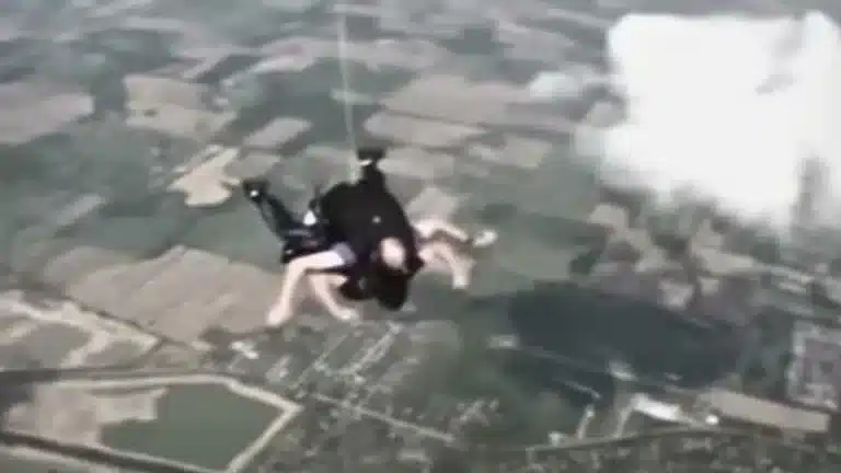 Paraquedista experiente esquece equipamento e morre em salto