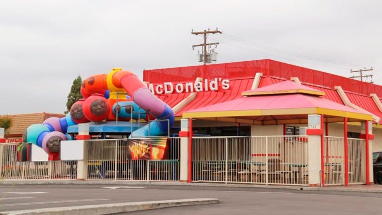 Por que não existem mais 'parquinhos' nos McDonald's?