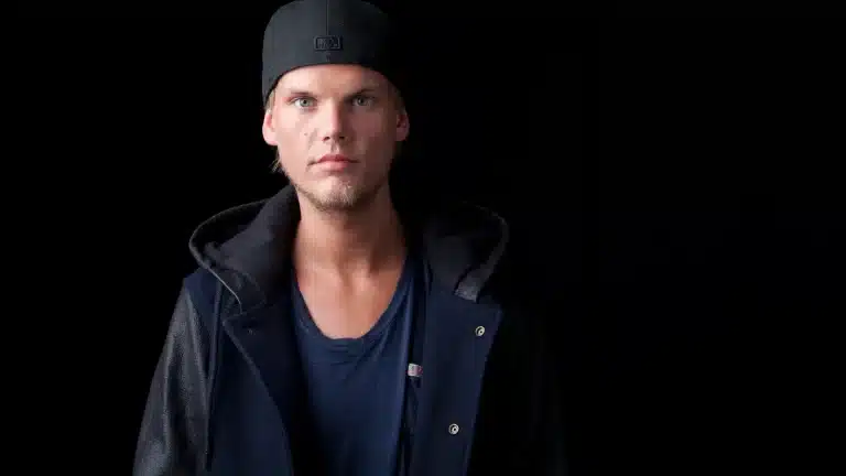 Documentário revela últimos dias de Avicii e sua luta