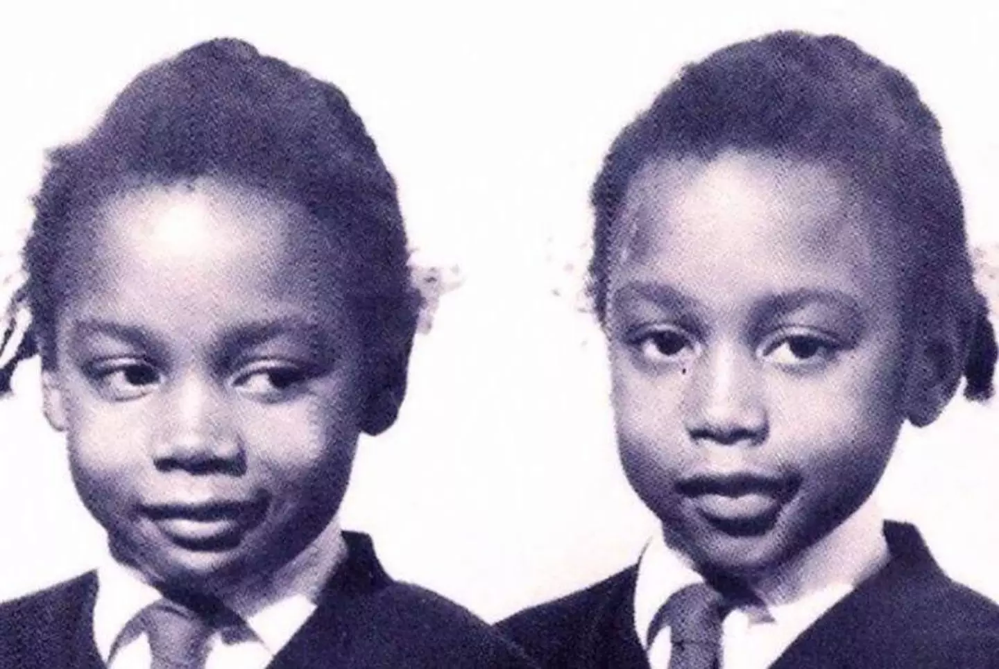 June e Jennifer Gibbons na escola primária. (Folheto de família)