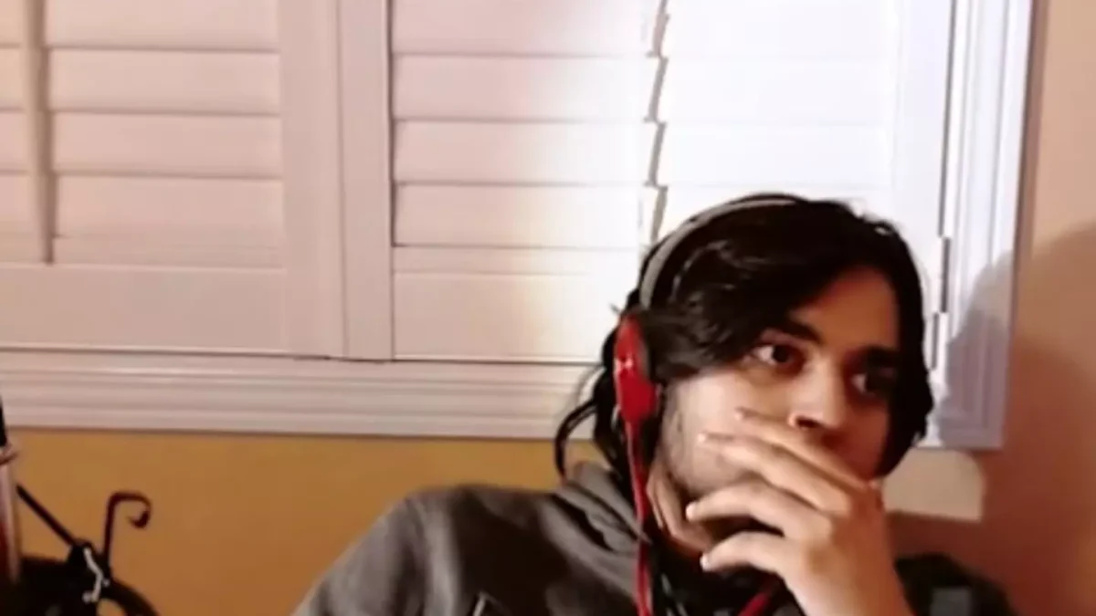 YouTuber descobre site obscuro tão perturbador que quase vomita