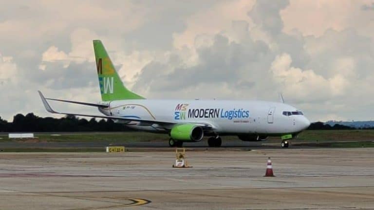 Aeroporto de Viracopos, em Campinas, é fechado após pouso de emergência de Boeing 737