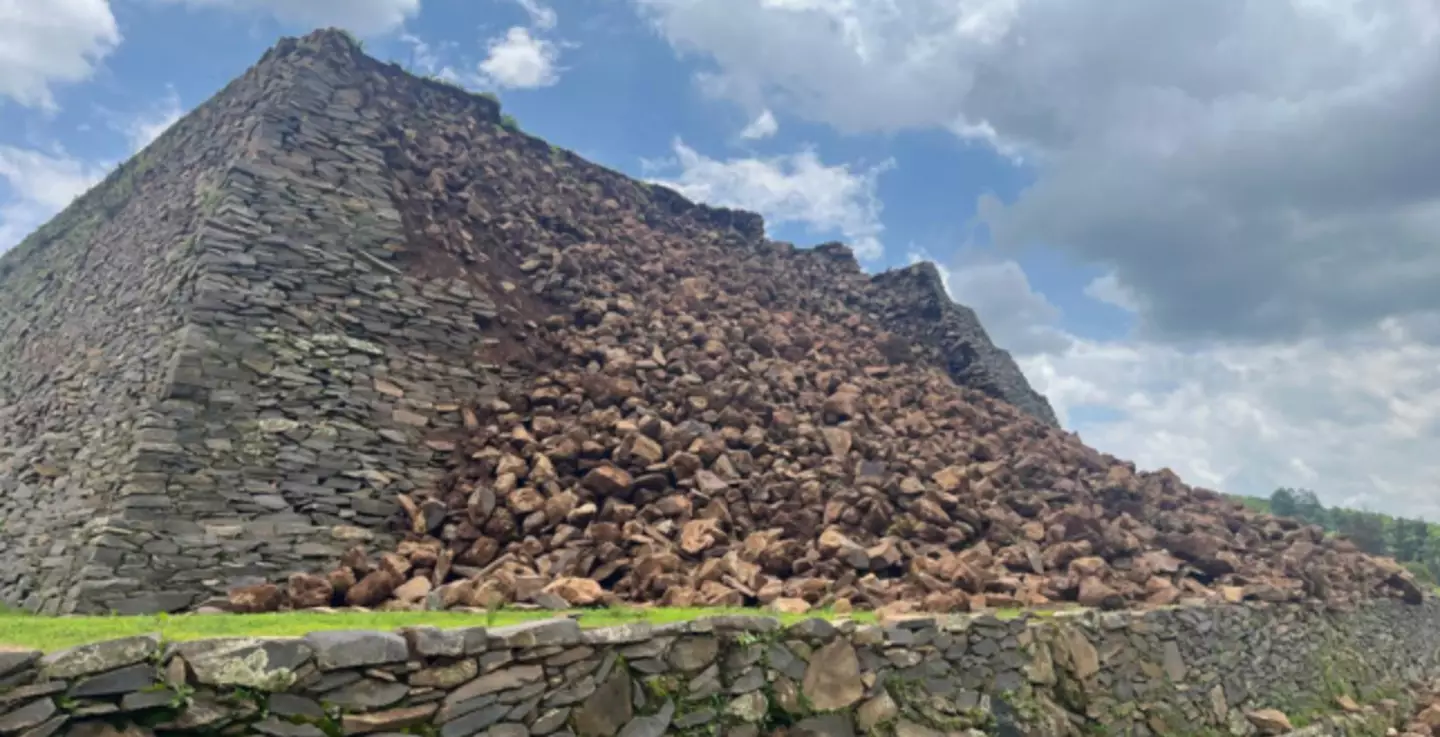 Ela está situada na Zona Arqueológica de Ihuatzio, em Michoacán, México. (Ramiro Aguayo/INAH)