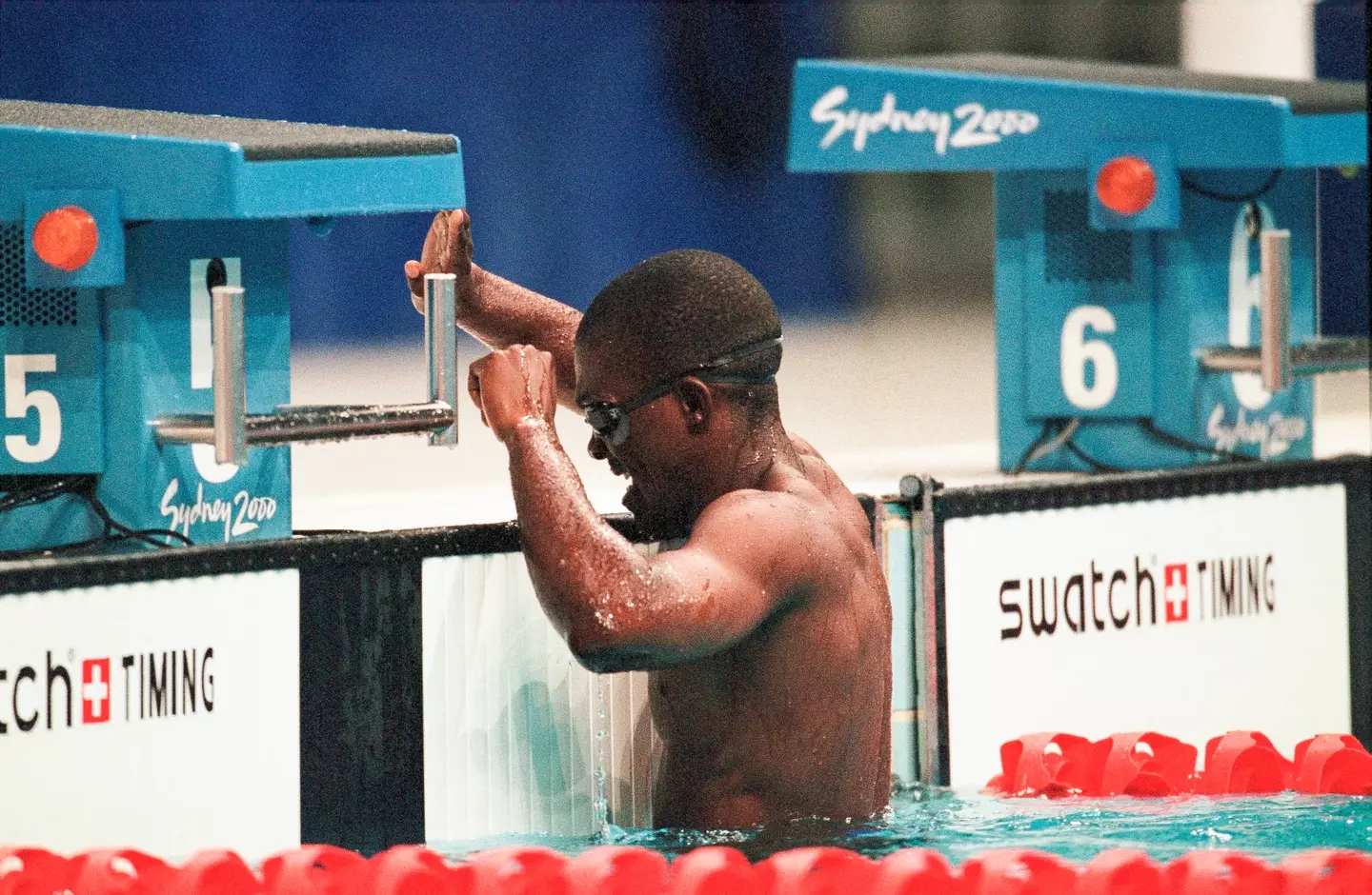 Eric comemora após sua corrida de 100m