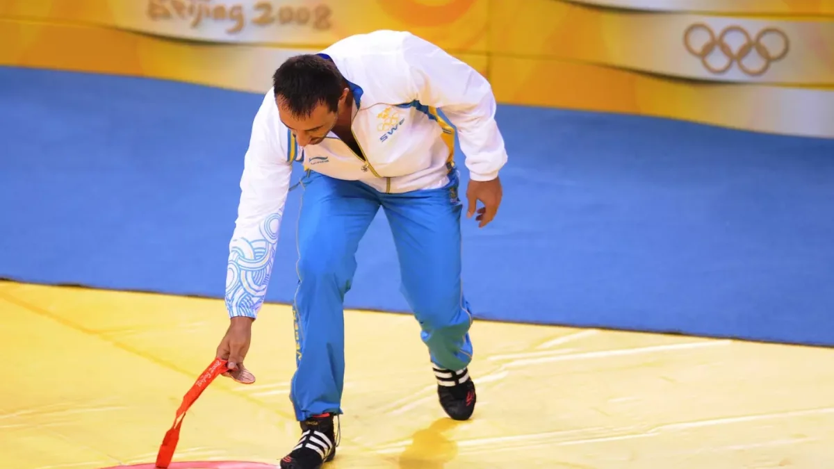 O que acontece se um atleta olímpico recusar a medalha?