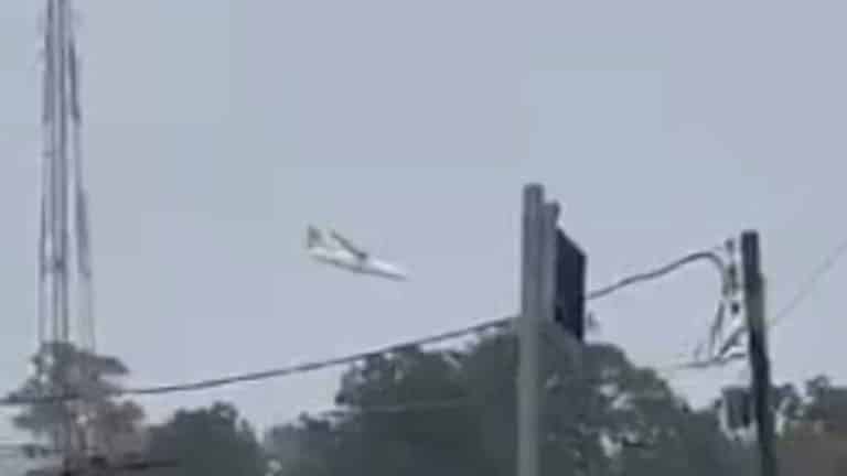Vídeo mostra queda de avião em Vinhedo, São Paulo