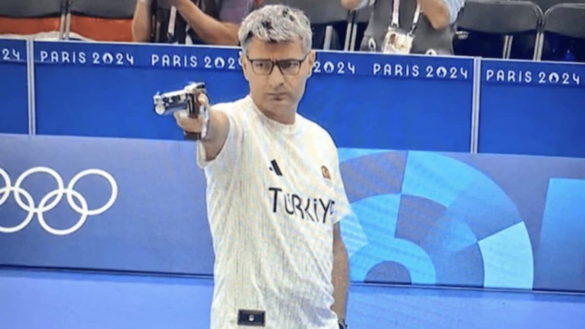Yusuf Dikeç diz por que não precisa de equipamento especial