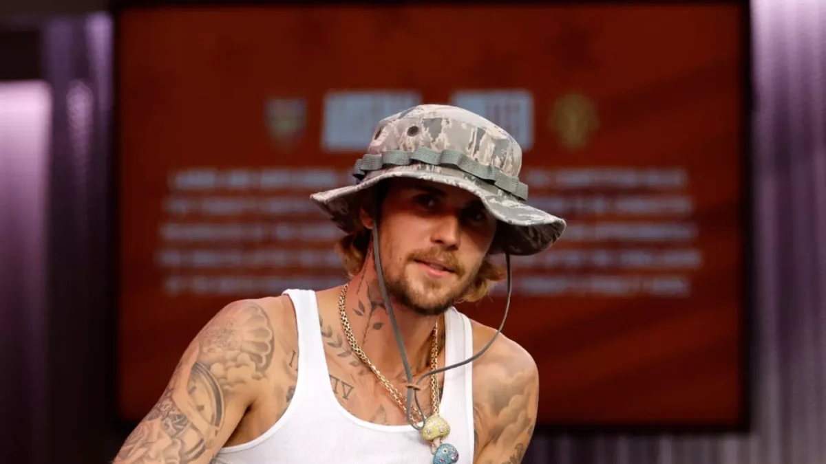 Justin Bieber se abriu sobre ficar sóbrio.
