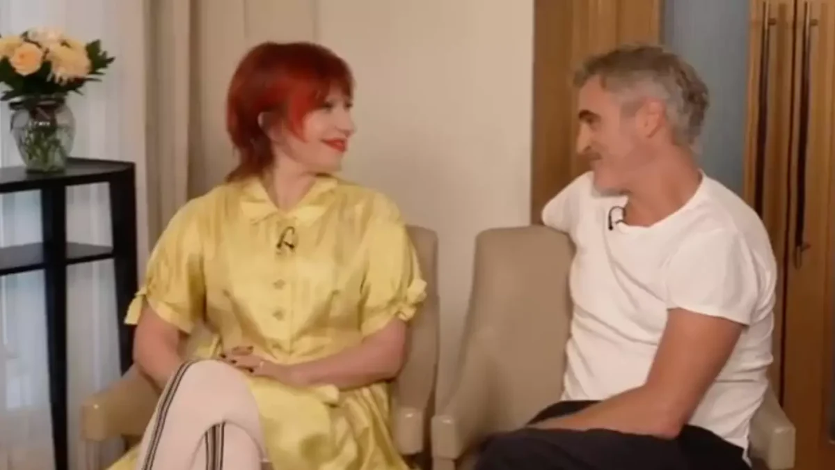 Fãs acreditam que vídeo constrangedor é prova de que Lady Gaga e Joaquin Phoenix 'detestaram' novo filme do Coringa após críticas negativas