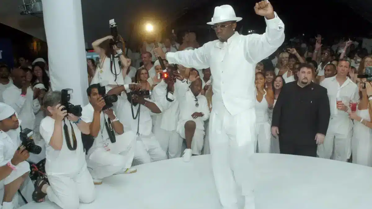 Fotógrafo que foi a '20 a 30' festas do Diddy revela que havia um 'aviso para crianças'