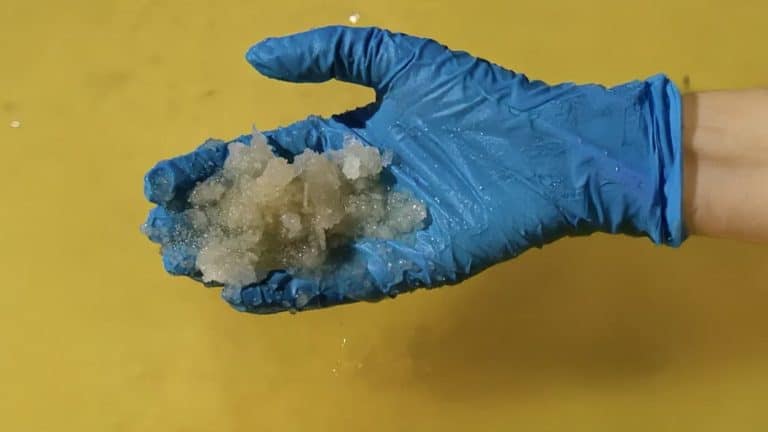 Cientistas descobrem $ 540.000.000.000,00 em 'ouro branco' sob um enorme lago
