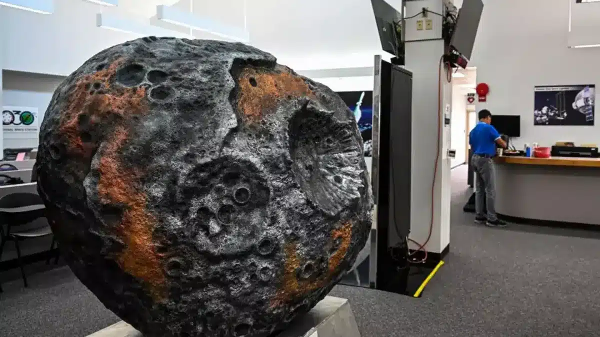Especialistas revelam o maior obstáculo em capturar um asteroide avaliado em $10,000,000,000,000,000,000 que daria a cada pessoa na Terra $1,246,105,919