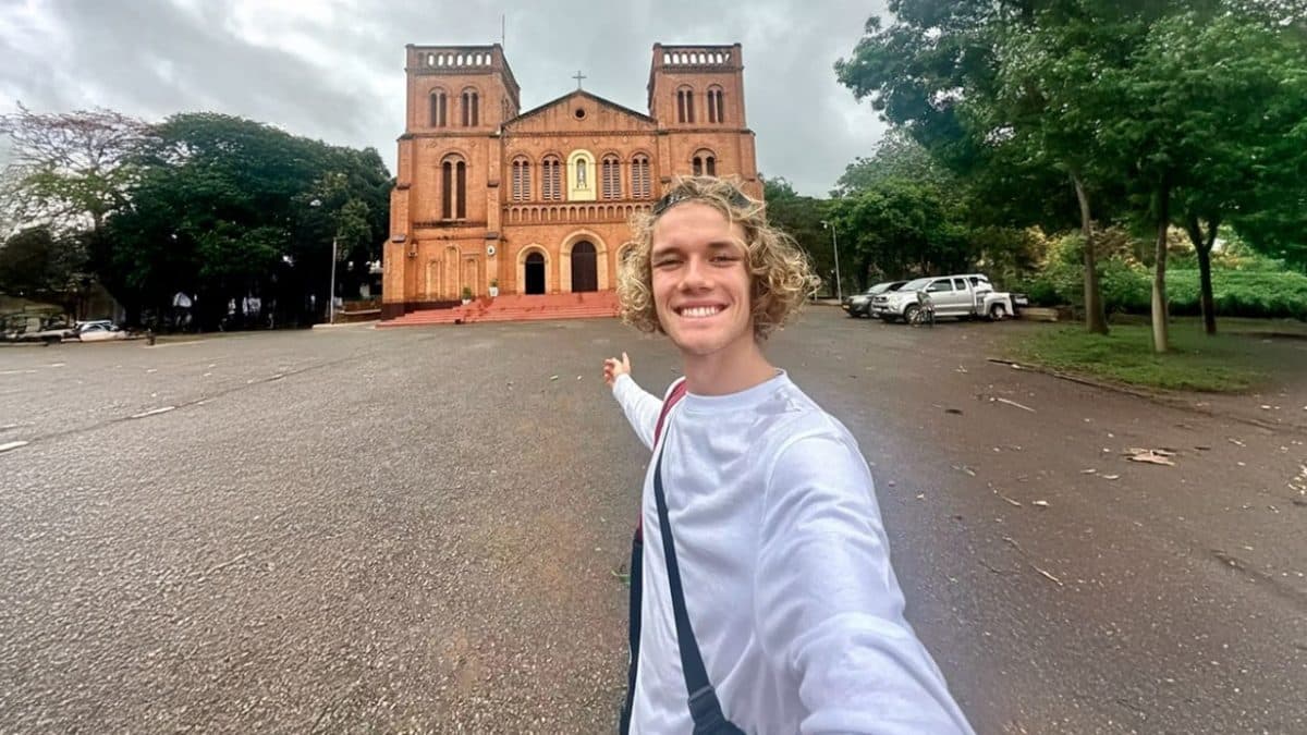 Homem que viajou para 190 países revela o lugar mais 'irritante' que já visitou