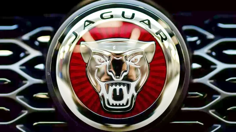 Pessoas ficam indignadas após verem a atualização do logotipo da Jaguar