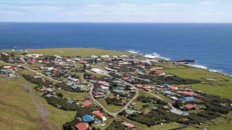 A razão pela qual ninguém se muda para a ilha mais remota e idílica do mundo, onde 'ninguém tranca suas portas'