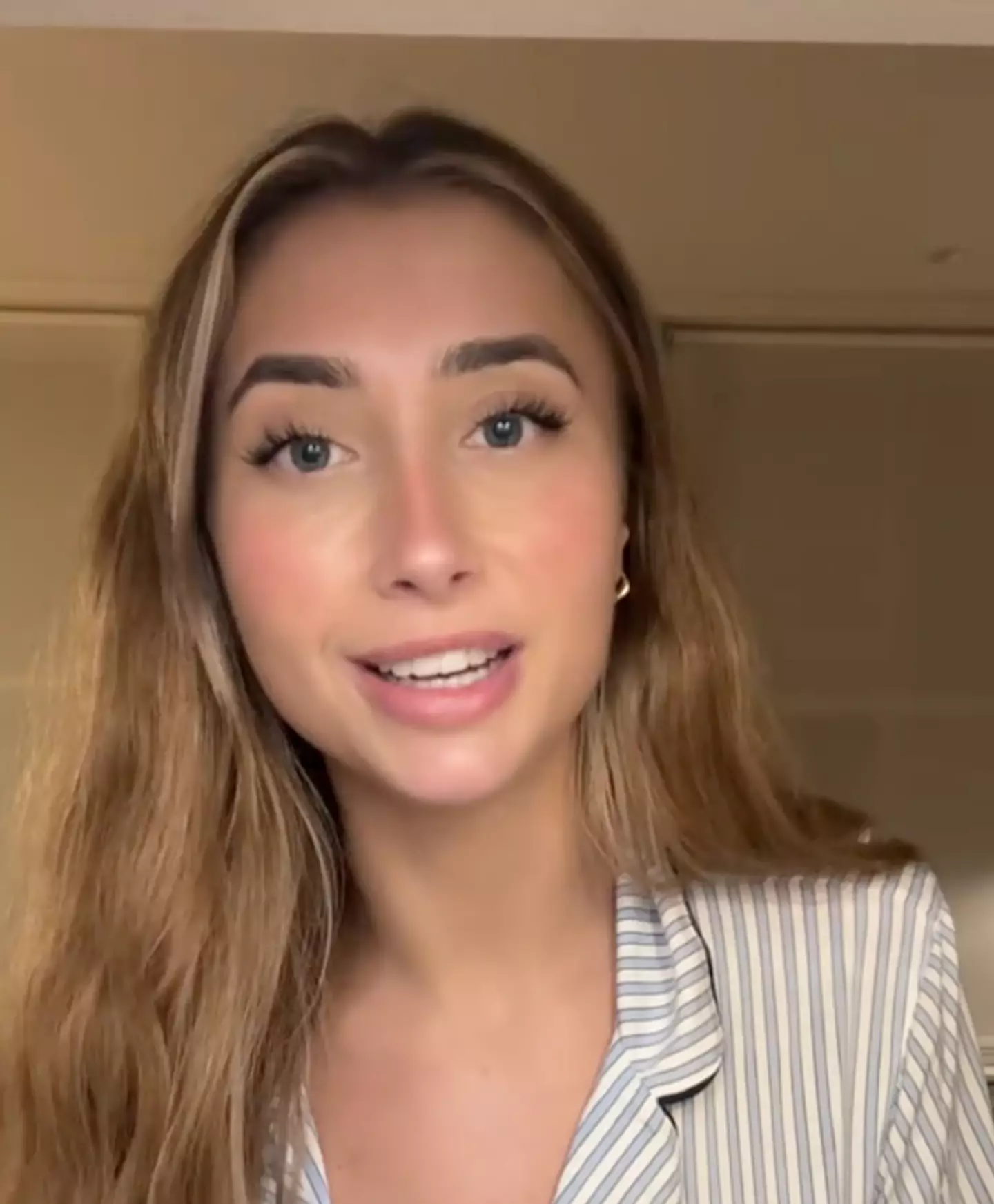 Lily Phillips é uma criadora de conteúdo no OnlyFans (TikTok: @lily_phillipss).