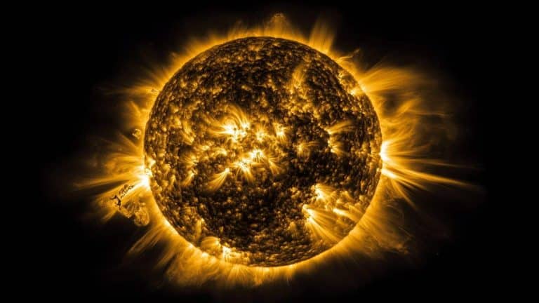 A Terra está tecnicamente dentro da atmosfera do Sol, mas isso pode não ser para sempre
