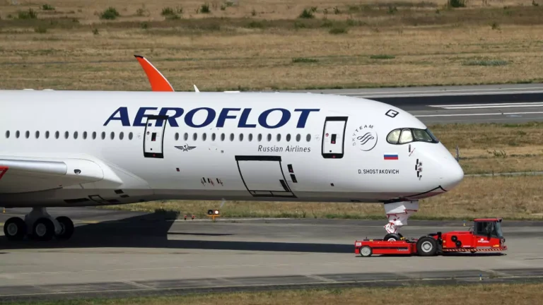 As palavras finais assustadoras do piloto que deixou seus filhos pilotarem o avião antes de ele cair, matando todos a bordo
