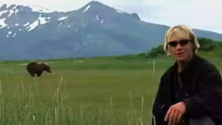 As últimas palavras angustiantes de homem antes de ele e sua namorada serem devorados por um urso