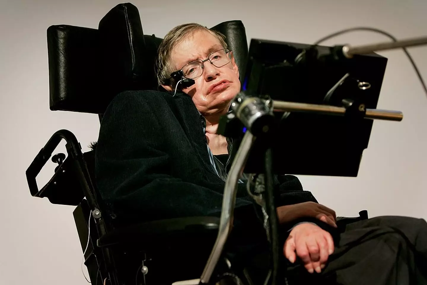 Hawking deu uma resposta simples sobre religião.