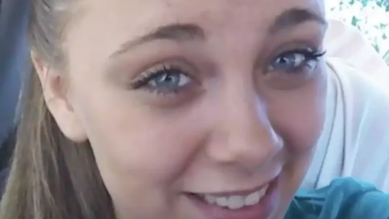 Mulher que arrancou os próprios olhos diz estar "mais feliz" mais de 6 anos após cometer ato horrível