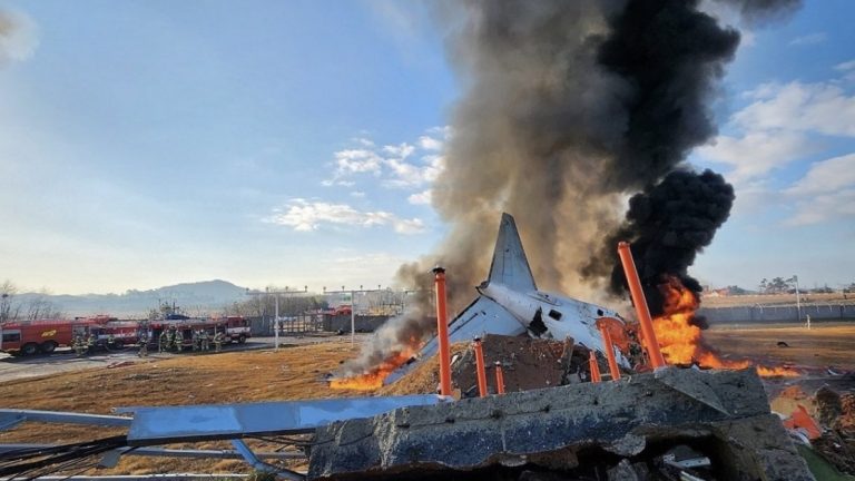 Vídeo impactante mostra acidente de avião na Coreia do Sul que fez pelo menos 28 mortos