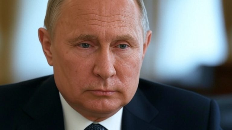 Vladimir Putin se pronuncia após relatos de que Rússia abateu avião que matou 38 passageiros