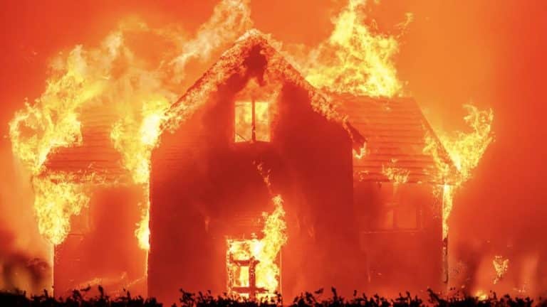 A preocupante nova teoria sobre o que deu início aos catastróficos incêndios em Los Angeles