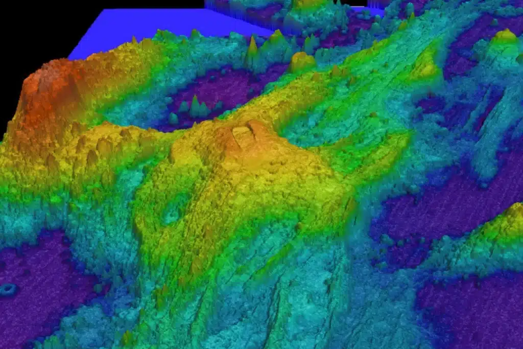 Cientistas alertam sobre um grande vulcão submarino que deve entrar em erupção este ano após ser detectado um "inchaço"