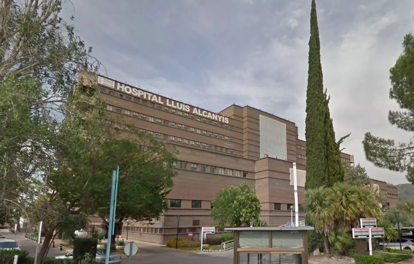 Ele alegou que a cirurgia em outro hospital falhou (Google Maps).