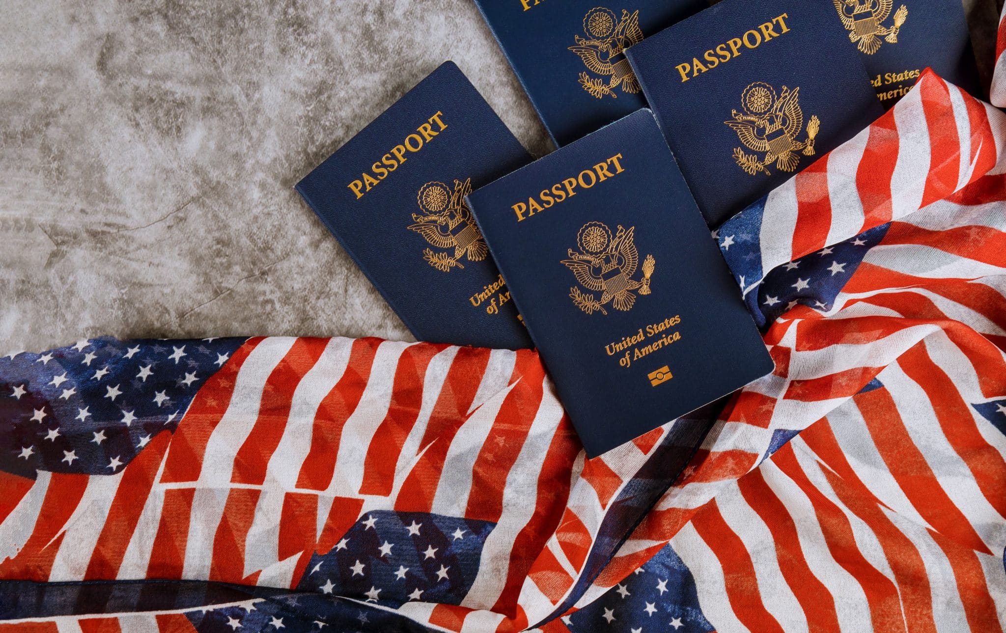 Esses passaportes agora estão proibidos nos EUA após Donald Trump assinar nova ordem executiva sobre gênero