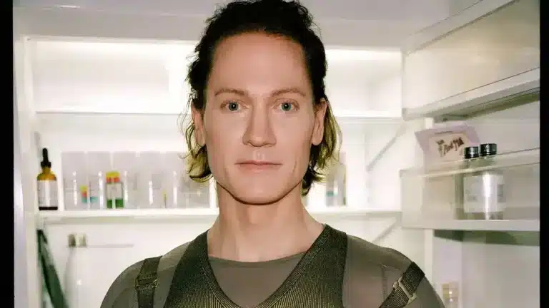 Fotos de um biohacker antes de gastar $ 2.000.000 por ano para "viver para sempre" deixam pessoas chocadas