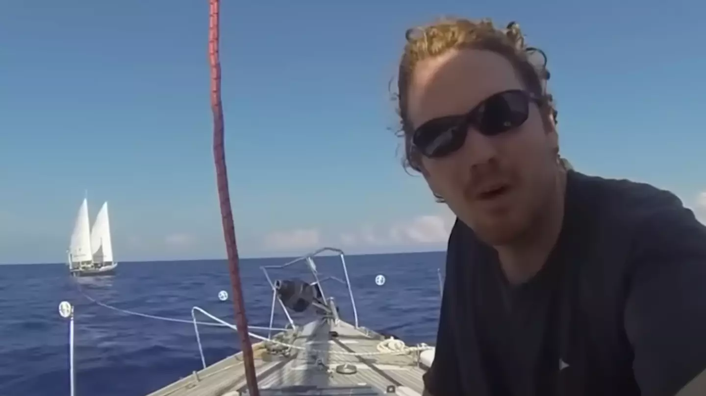 Homem que avistou “navio fantasma” ao navegar perto do Triângulo das Bermudas tem filmagem impressionante