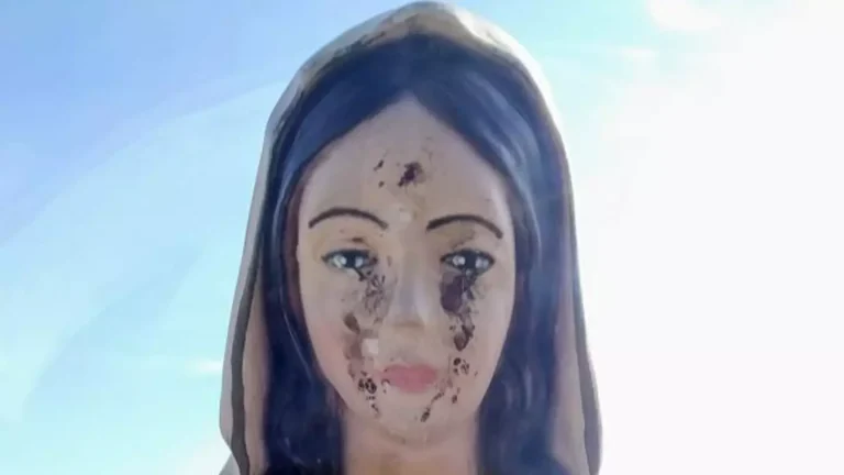 A "verdade" assustadora sobre a Virgem Maria que "chora lágrimas de sangue" foi finalmente revelada