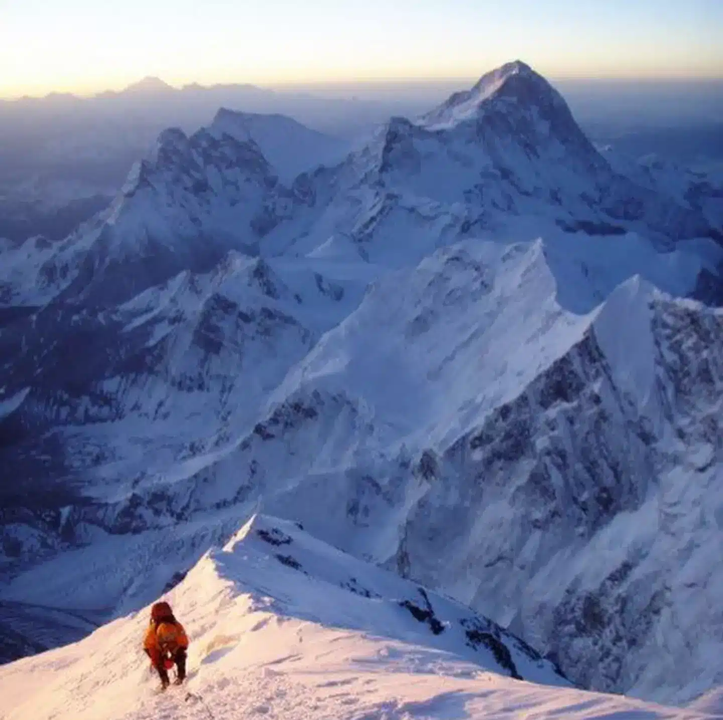 Norris tinha apenas 22 anos quando enfrentou o Monte Everest (Instagram/bonitanorris).