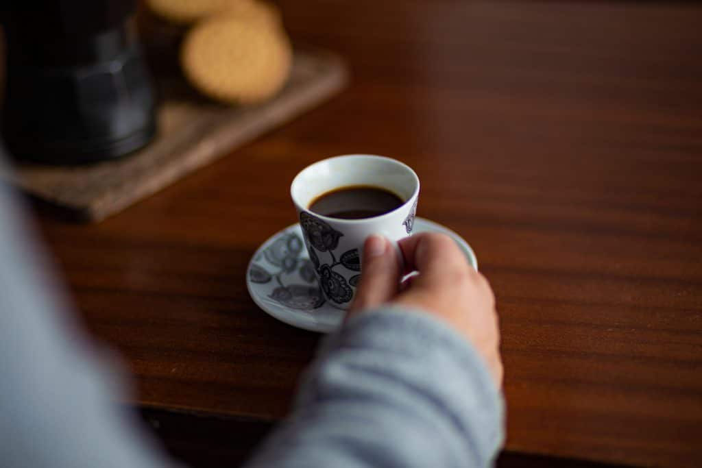 Por que o café está tão caro no Brasil?