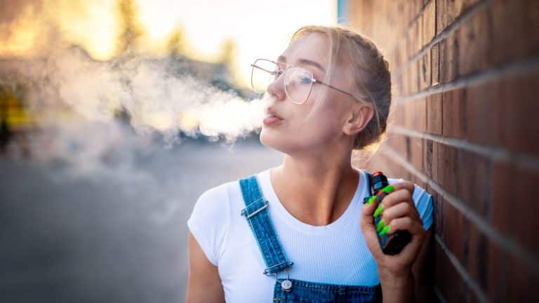 Simulação assustadora mostra o que acontece com seu corpo quando você usa vape