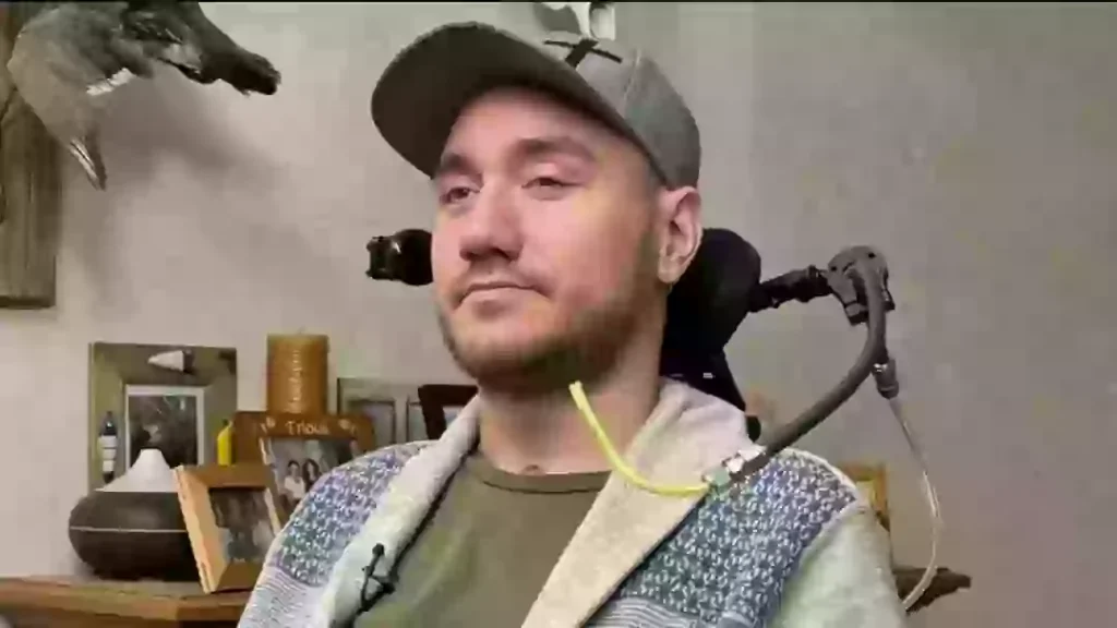 Homem paralisado, o primeiro a receber o chip Neuralink de Elon Musk, revela como isso mudou sua vida