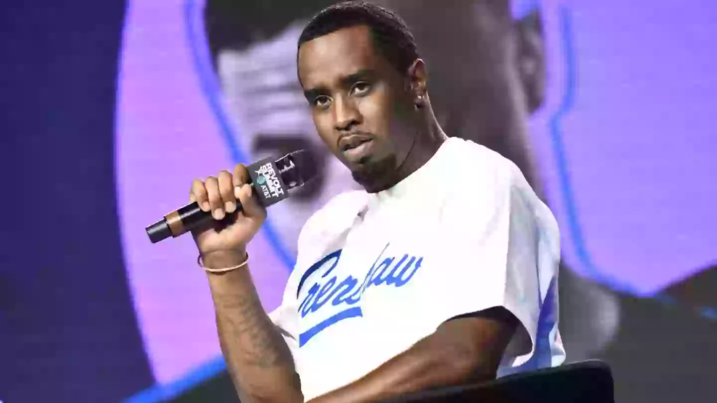 Homem que "invadiu a festa de Diddy" revela o que viu dentro da casa do rapper