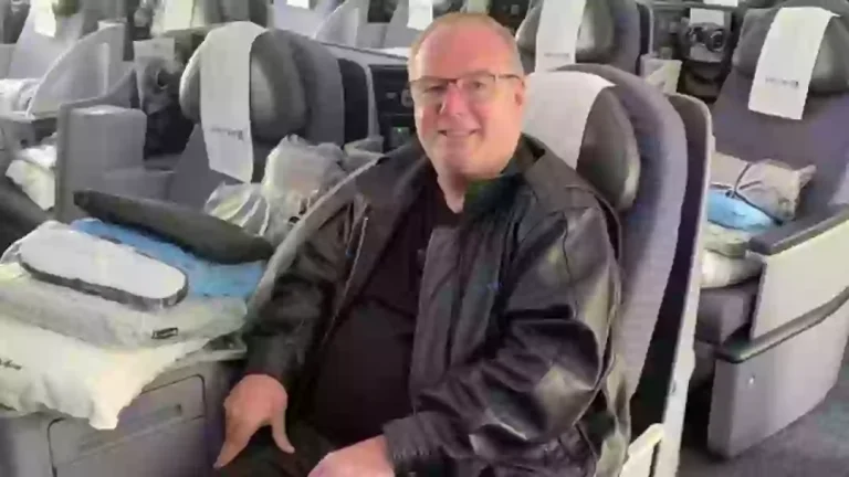 Homem que pagou $290.000 por voos ilimitados há mais de 30 anos acumulou uma quantidade inacreditável de milhas